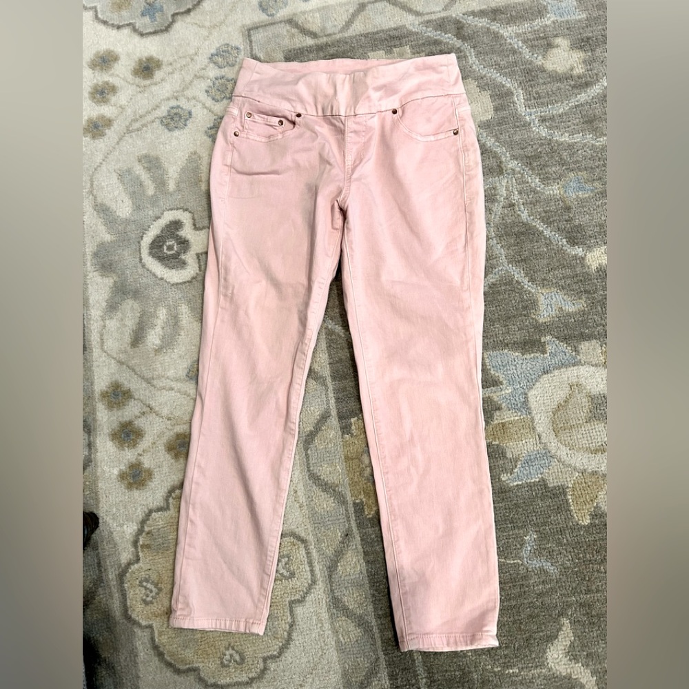 Jag skinny ankle high jeans size 8  light pink good condition inseam 25 1/2.